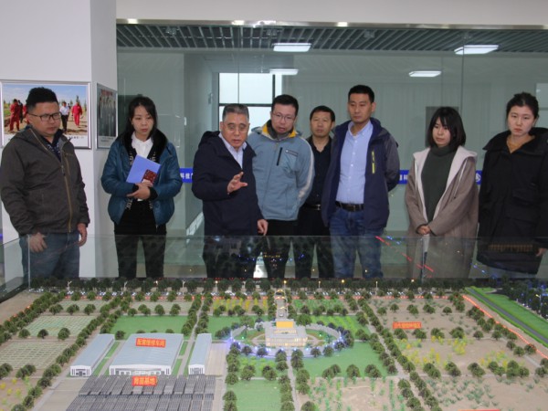 國家林草局“根在基層”青年調研組調研甘肅建投荒漠化防治創(chuàng)新機制開展情況